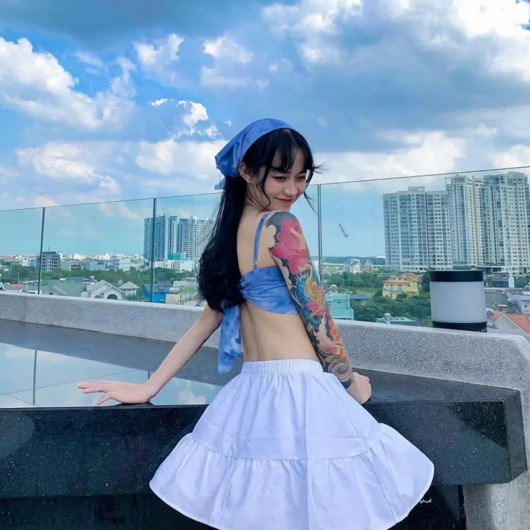 我想变成鸟,所以跳起来